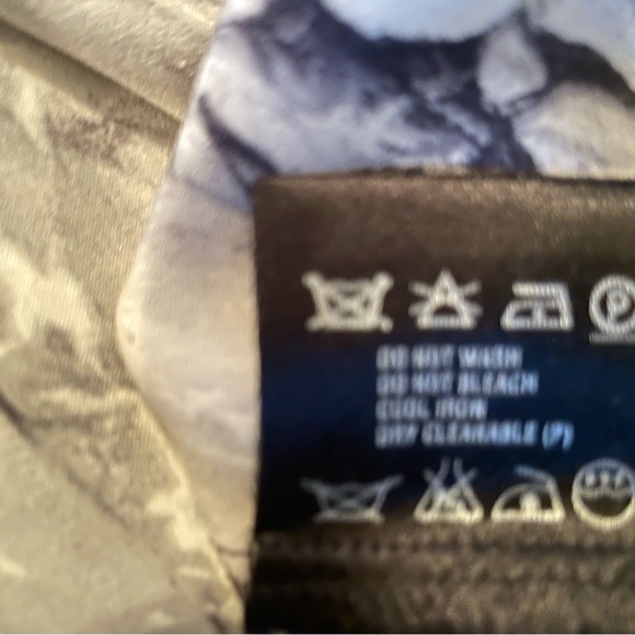 Escada silk blouse - Picture 6 of 7